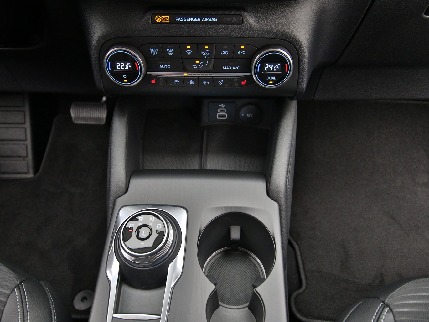  Ford Kuga Titanium X 225PS Plug-in-Hybrid Aut. in Chrome Blue 