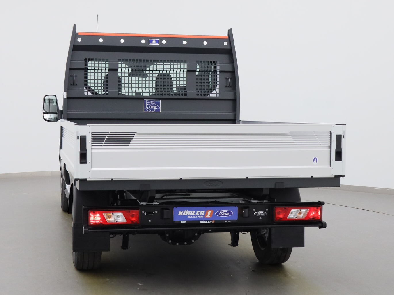  Ford Transit Pritsche EK 330 L1 Trend Hybrid HA in Weiss 