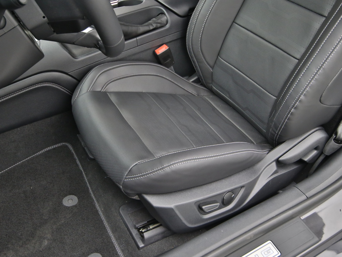  Ford Mustang GT Cabrio V8 450PS / Premium 2 / B&O in Dark Matter Grey 