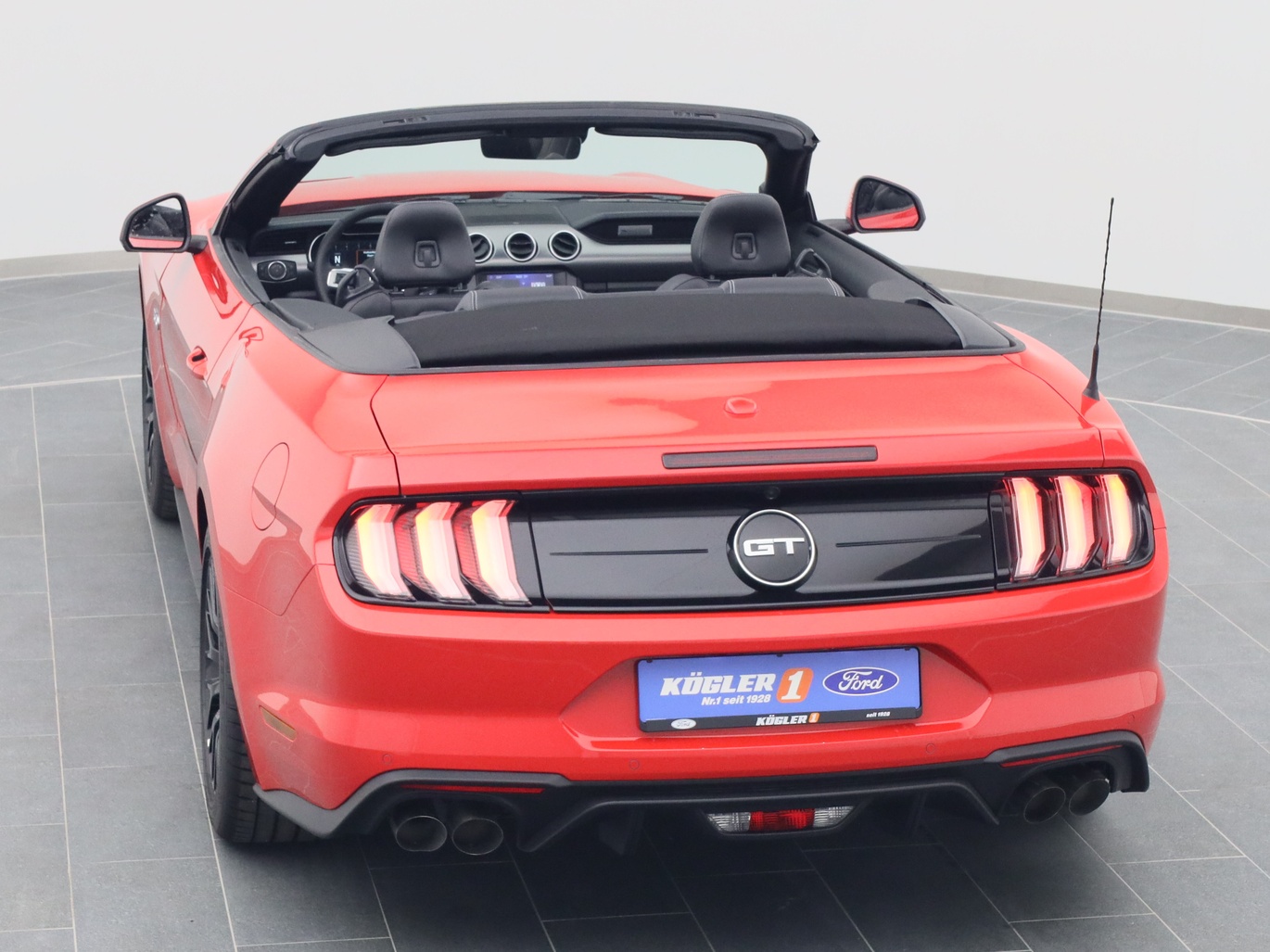  Ford Mustang GT Cabrio V8 450PS / Premium2 / B&O in Race-rot 