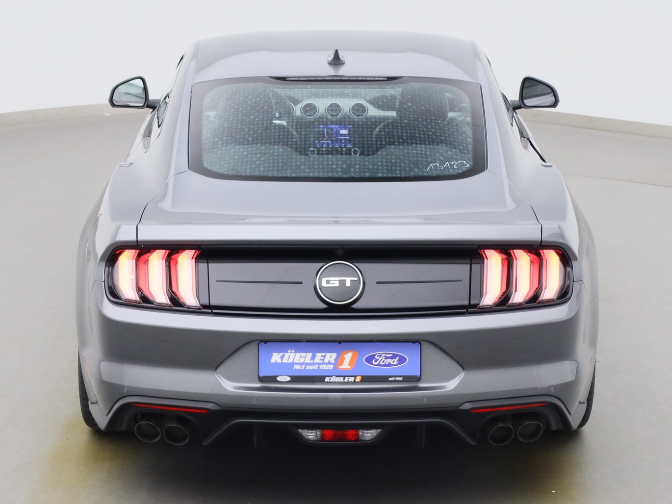 Ford Mustang GT Coupé V8 450PS / Premium 2 / Magne in Carbonized Gray 