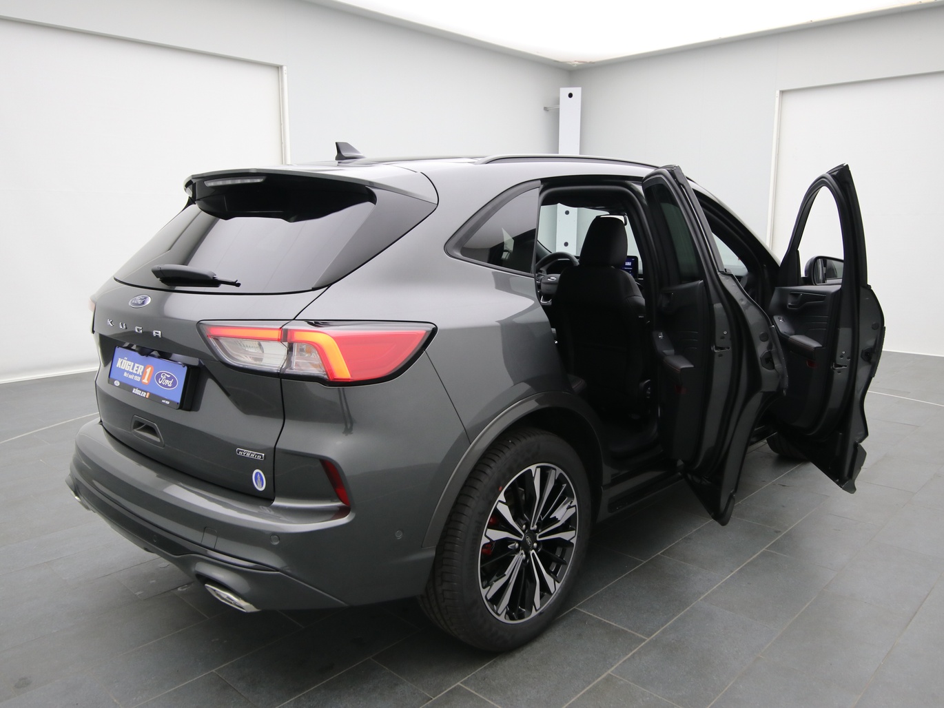  Ford Kuga ST-Line X 225PS Plug-in-Hybrid Aut. in Magnetic Grau 