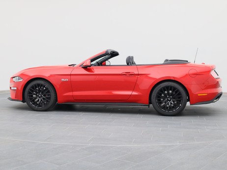  Ford Mustang GT Cabrio V8 450PS Aut. / Premium 2 in Race-rot von Links