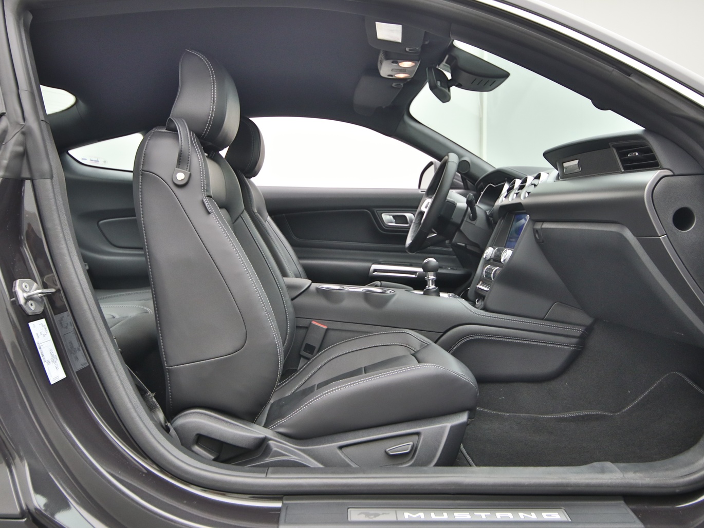  Ford Mustang GT Coupé V8 450PS / Premium 3 / B&O in Dark Matter Grey 