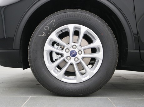  Ford Kuga Titanium 225PS Plug-in-Hybrid Aut. in Agate Black 