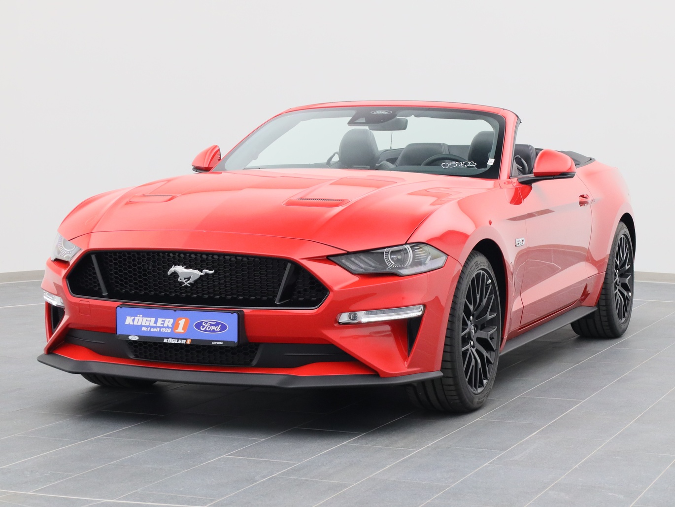  Ford Mustang GT Cabrio V8 450PS Aut. / Premium 2 in Race-rot 