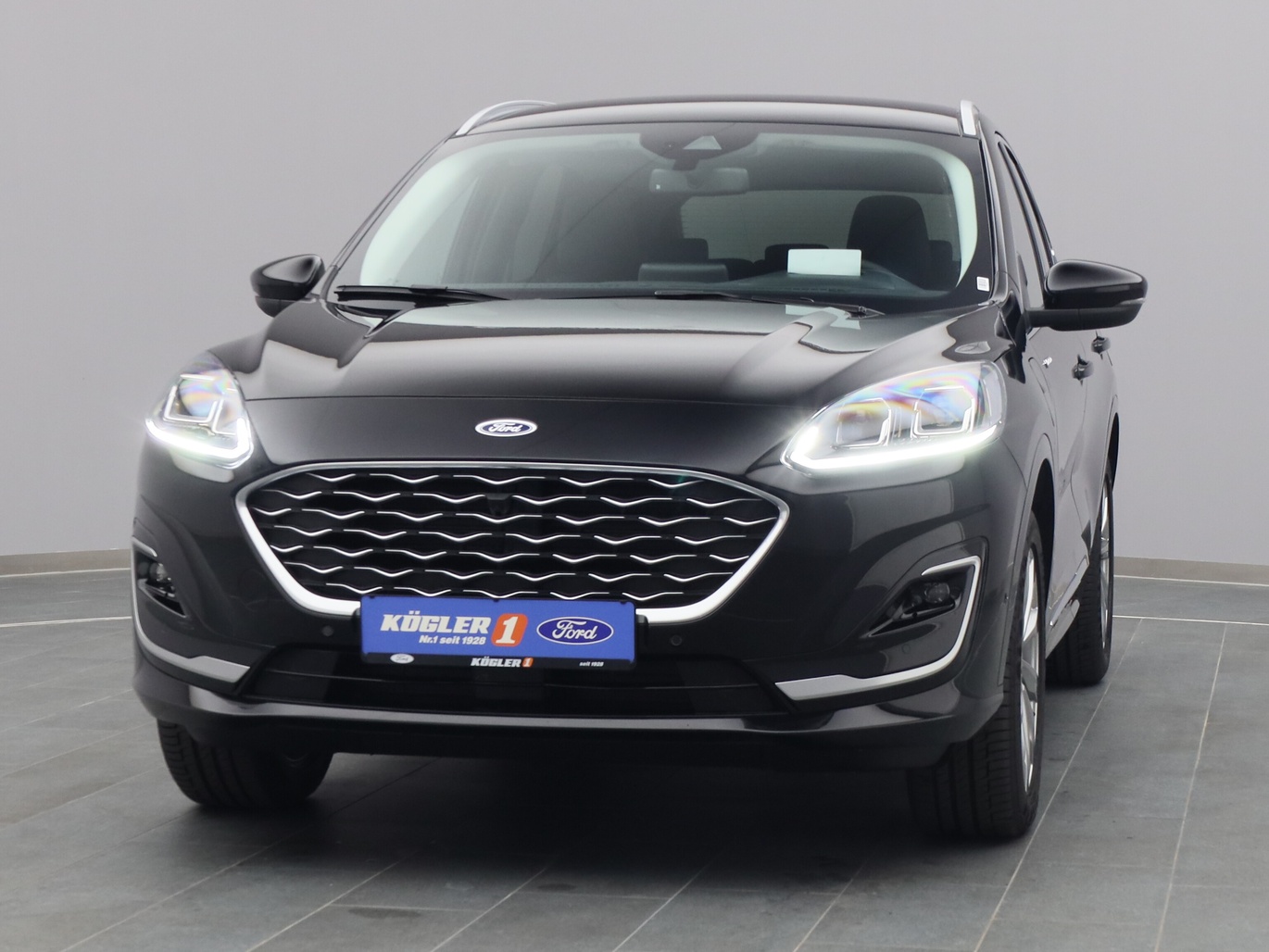 Ford Kuga Vignale 225PS Plug-in-Hybrid Aut. in Agate Black 
