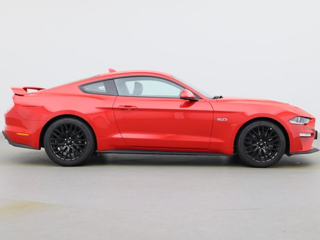  Ford Mustang GT Coupé V8 450PS / Premium 2 / Magne in Race-rot von Rechts