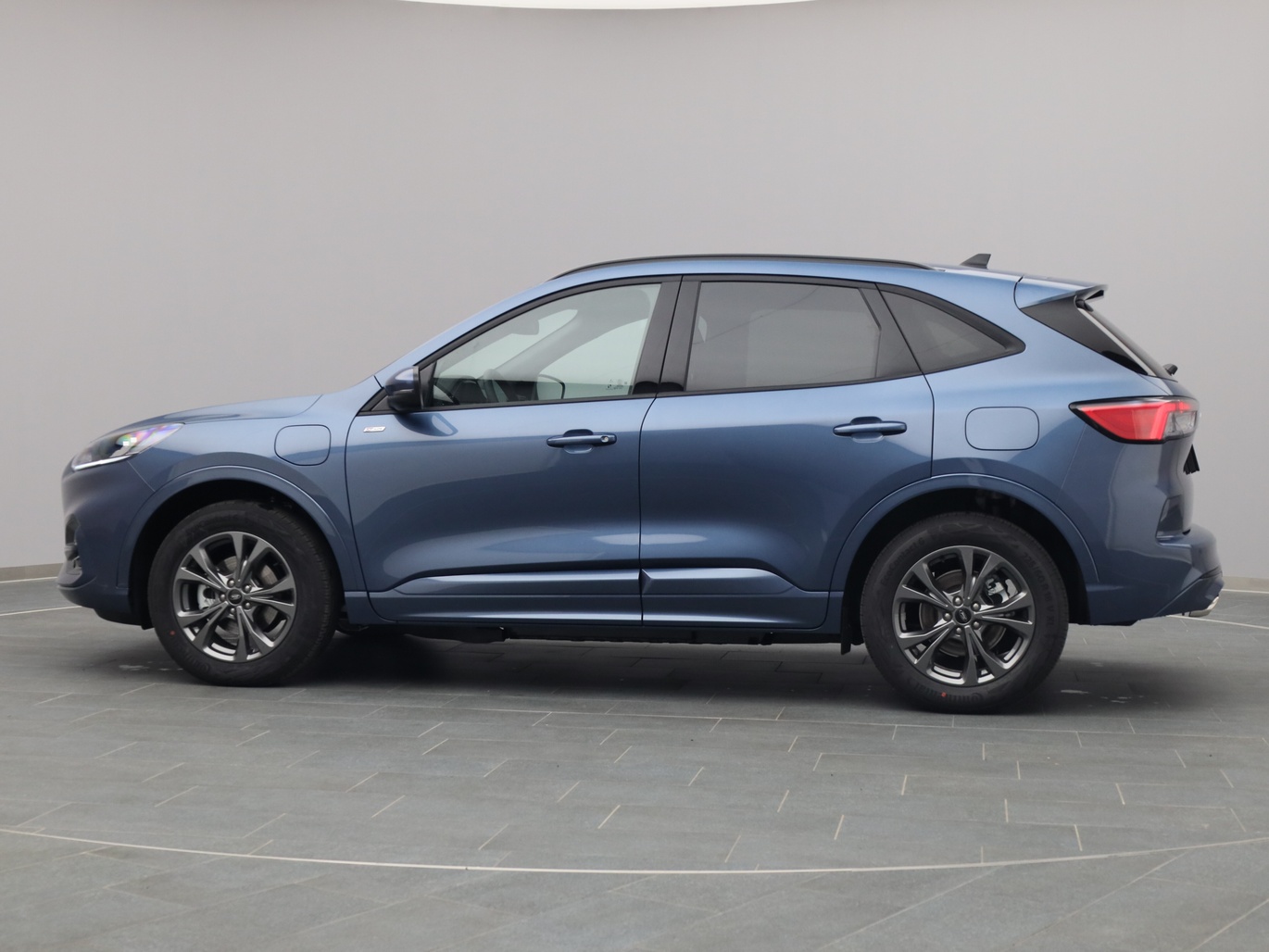 Ford Kuga ST-Line 225PS Plug-in-Hybrid Aut. in Chrome Blue von Links