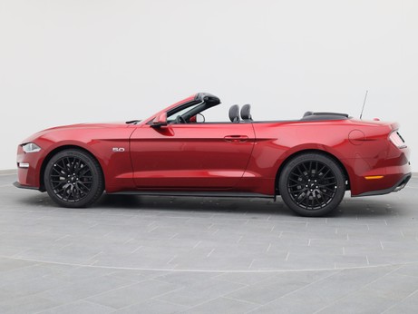  Ford Mustang GT Cabrio V8 450PS / Premium 2 / B&O in Lucid Rot von Links