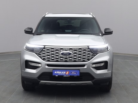Frontansicht eines Ford Explorer Platinum 457PS Plug-in-Hybrid / AHK in Iconic Silver 