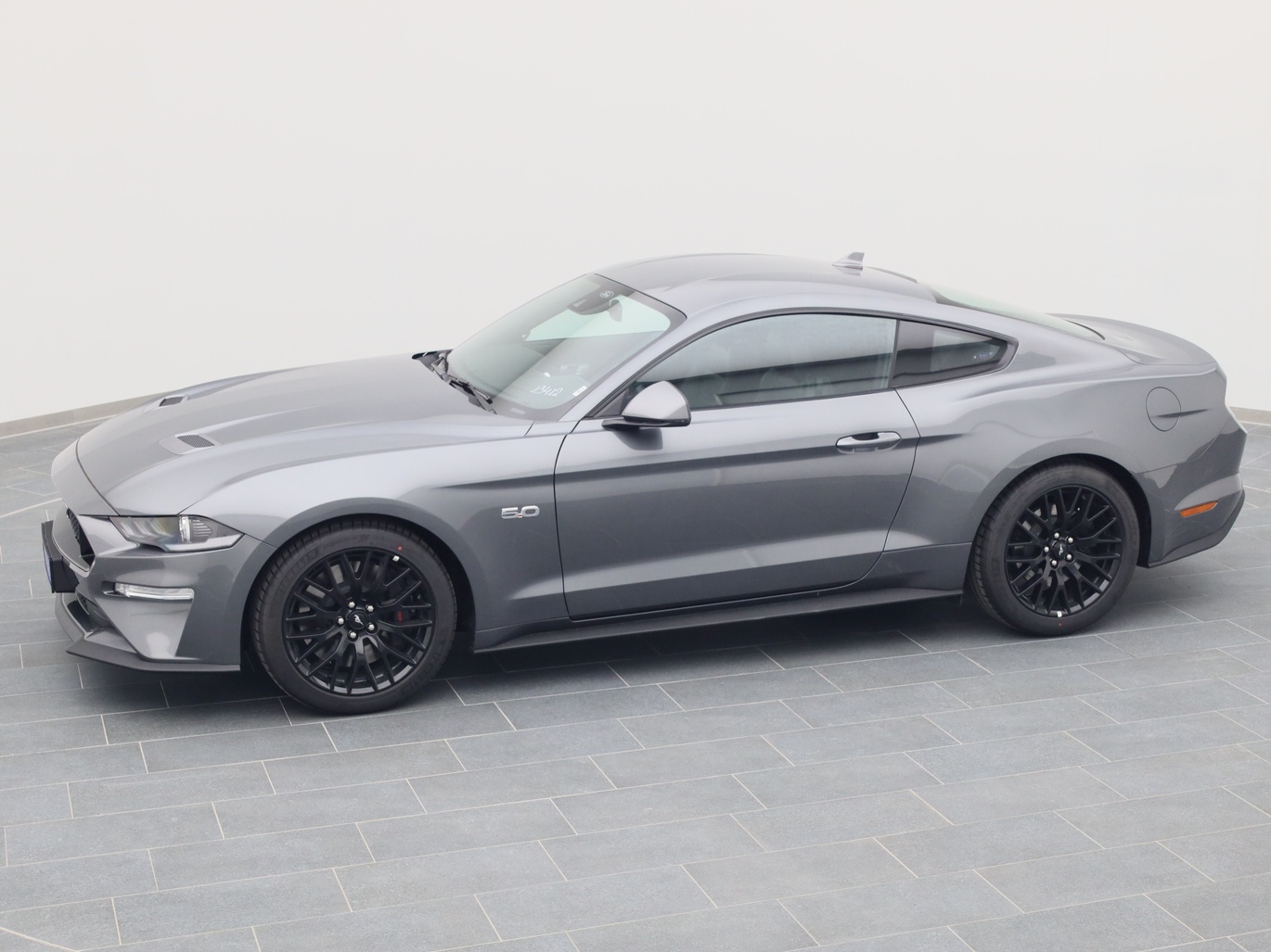  Ford Mustang GT Coupé V8 450PS / Premium 2 / B&O in Carbonized Gray 