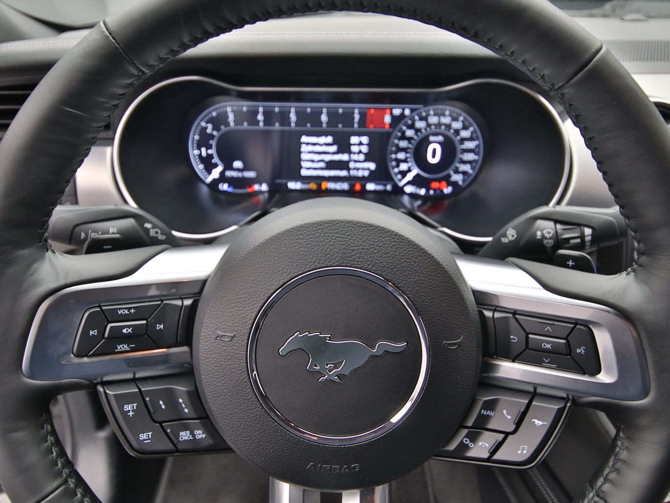  Ford Mustang GT Cabrio V8 450PS Aut. / Premium 2 in Iridium Schwarz 