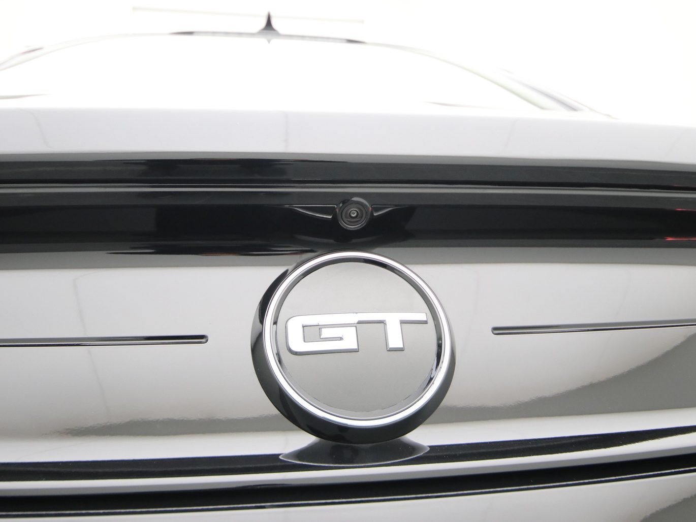  Ford Mustang GT Coupé V8 450PS / Premium 2 in Iridium Schwarz 