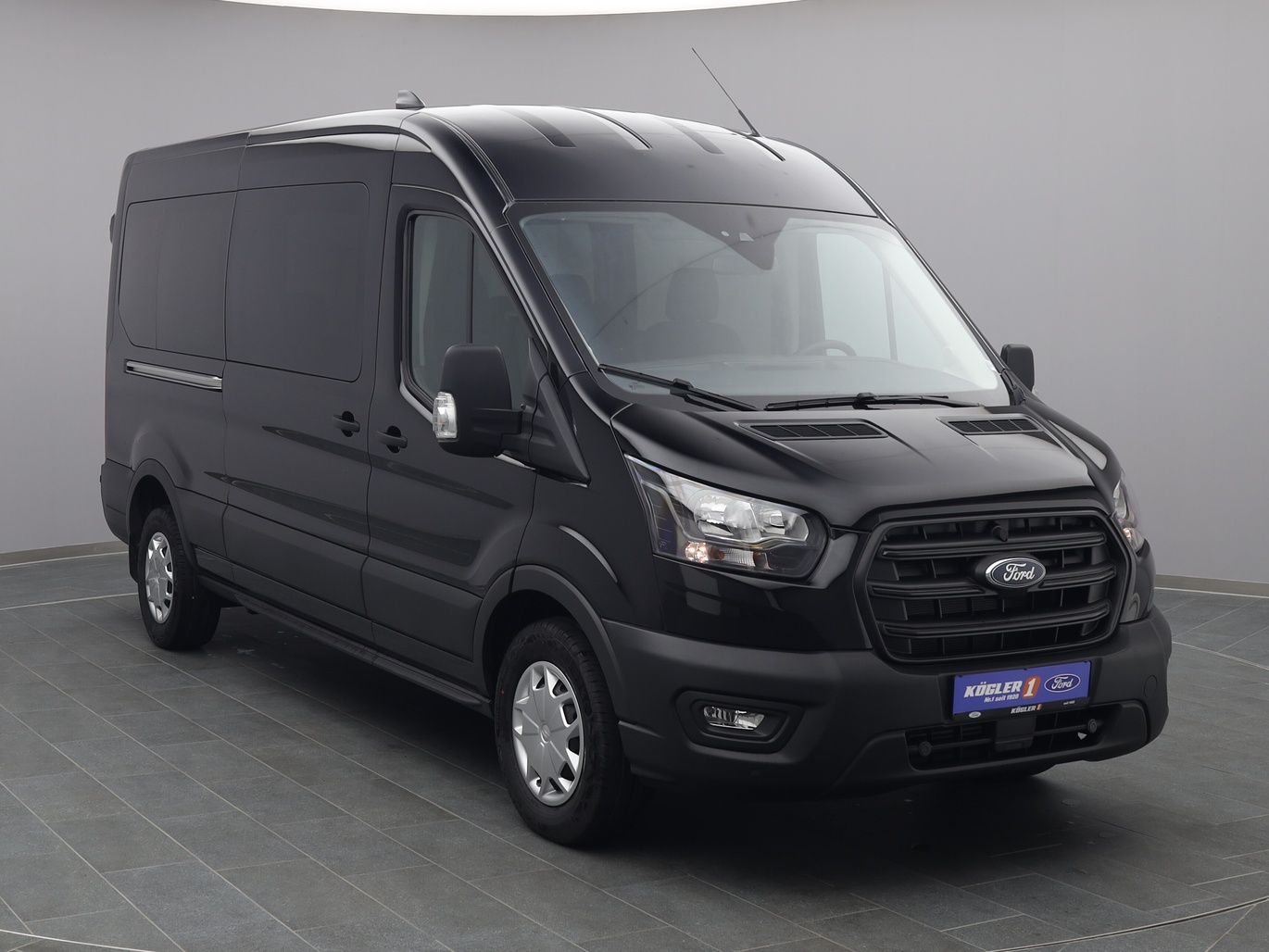  Ford Transit Kombi 350 L3H2 Trend 130PS / Klima in Agate Black 