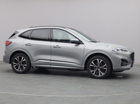  Ford Kuga ST-Line X 225PS Plug-in-Hybrid Aut. in Solarsilber 