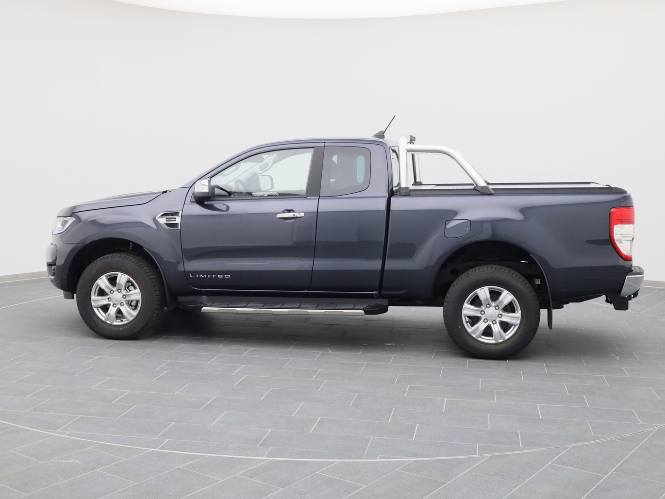  Ford Ranger Extrakab. Limited 213PS Aut. / Rollo in Royal Grau von Links