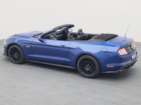  Ford Mustang GT Cabrio V8 450PS / Premium 2 / B&O in Atlas Blau 